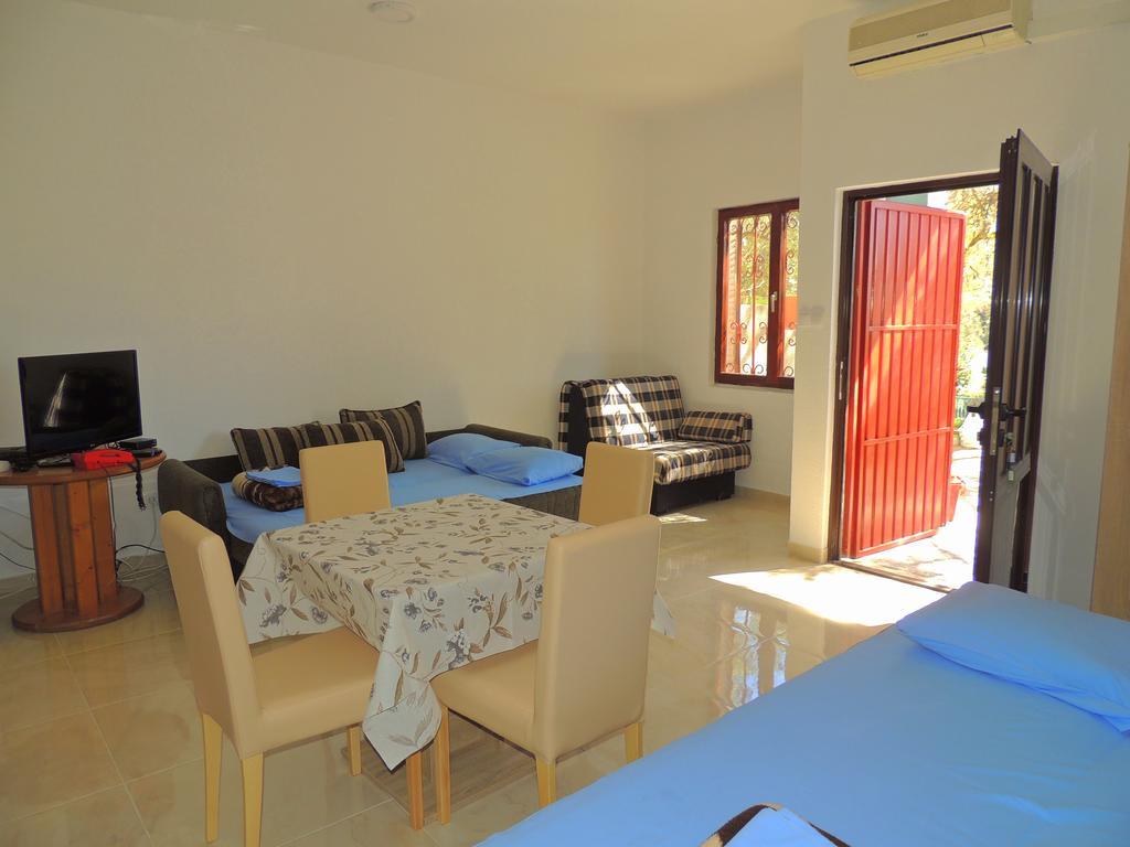Guest House Jelena Budva Ngoại thất bức ảnh